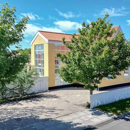 Meike - 700m From The Sea By Interhome *