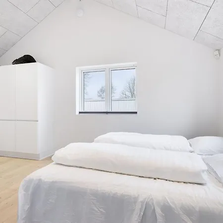 Meike - 700m From The Sea By Interhome *